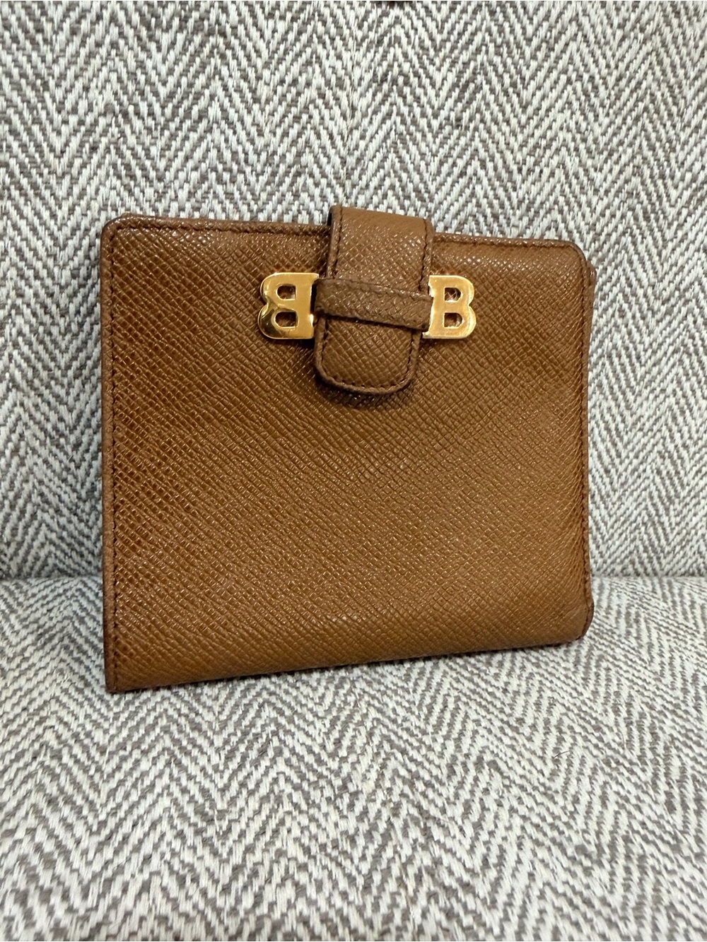 B Logo Brown Leather Women’s Wallet